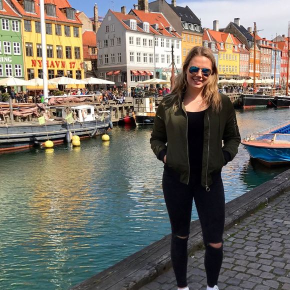 Meet your Posher, Kelly - Picture 1 of 1